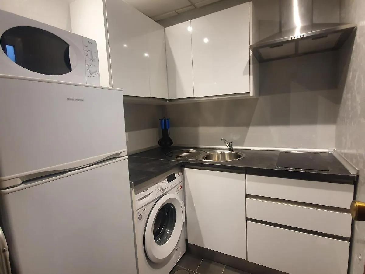 Luna-Guest Rooms Alcala de Guadaira 0*,  Spain