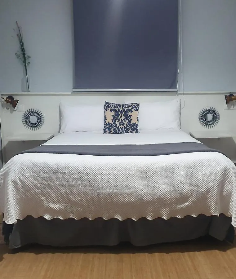 Aparthotel Luna-Guest Rooms Alcala de Guadaira